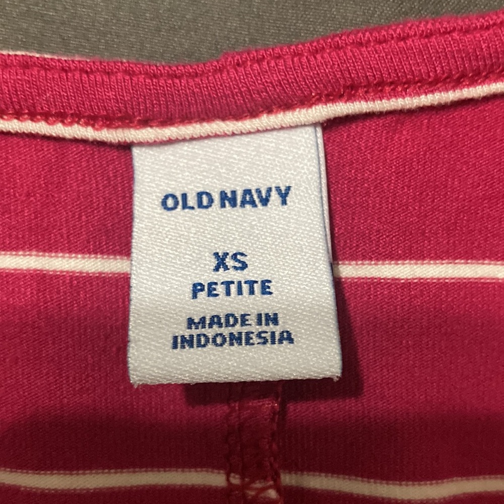 Old navy dress - Picture 2 of 3